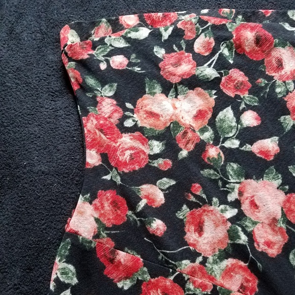 Ruby Dresses & Skirts - *FINAL PRICE* Ruby Strapless Floral Sundress